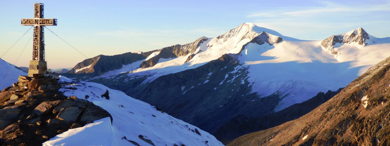 Výhled na Grossvenediger z vrcholu Kreuzspitze, © Friedl Kratzer