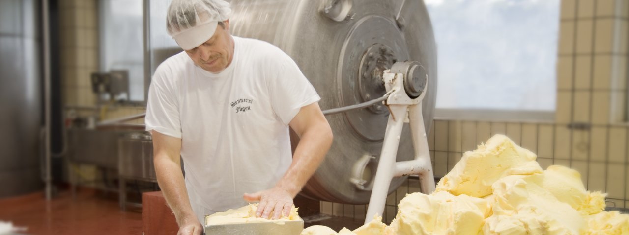 Sýrárna Zillertaler Heumilch Sennerei v údolí Zillertal, © Zillertaler Heumilch Sennerei