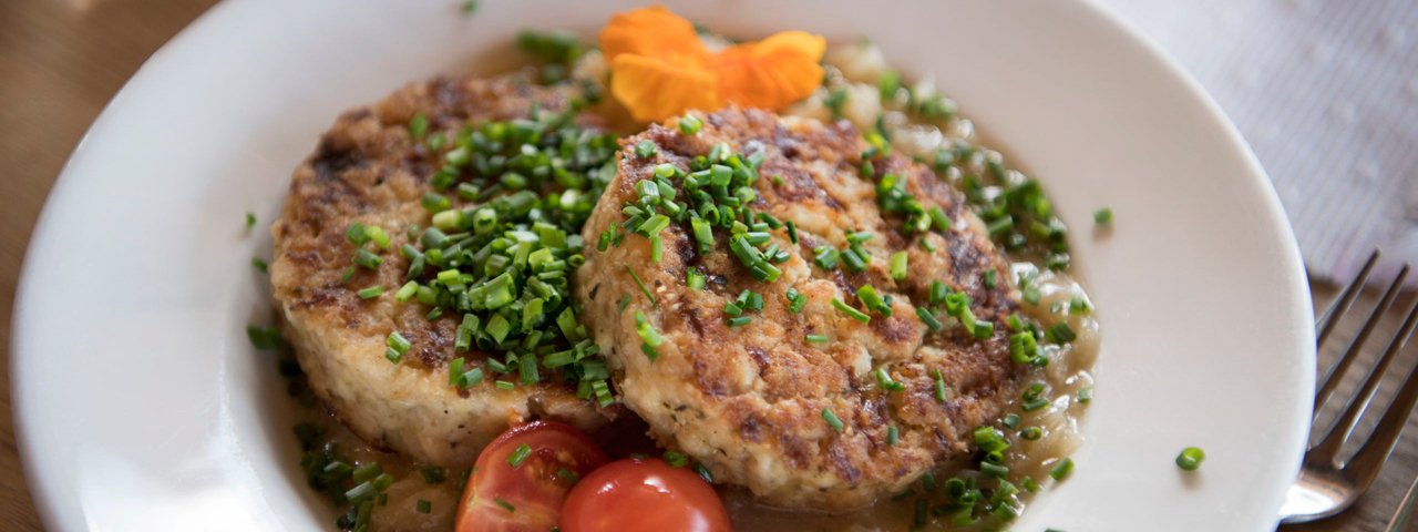 Specialita Kaspressknödel v restauraci Kammerköralm, © Tirol Werbung/Frank Bauer