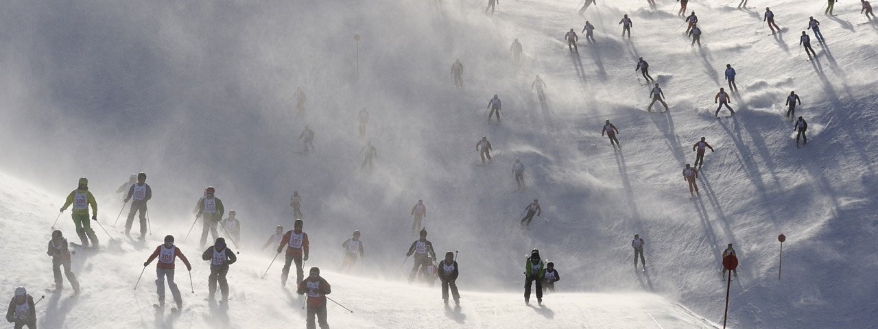 Účastníci závodu Bílé opojení se sjíždějí z celého světa, © TVB St. Anton am Arlberg / Josef Mallaun