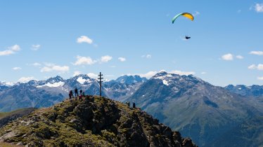 Výhled z vrcholu Wetterkreuzkogelu v údolí Ötztal, © Ötztal Tourismus/Matthias Burtscher